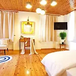 Nona\'S House