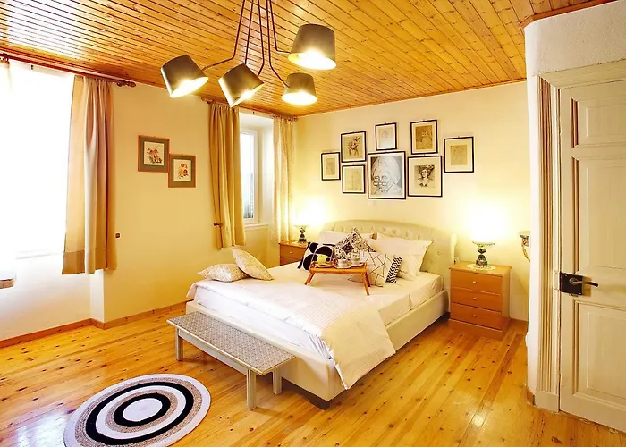 Nona\'S House